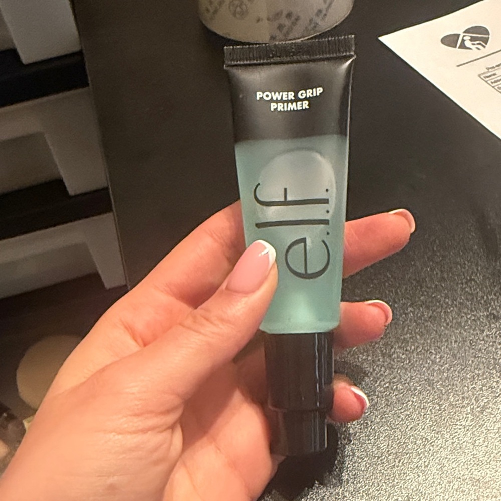 ELF Power Grip Primer - Aqua